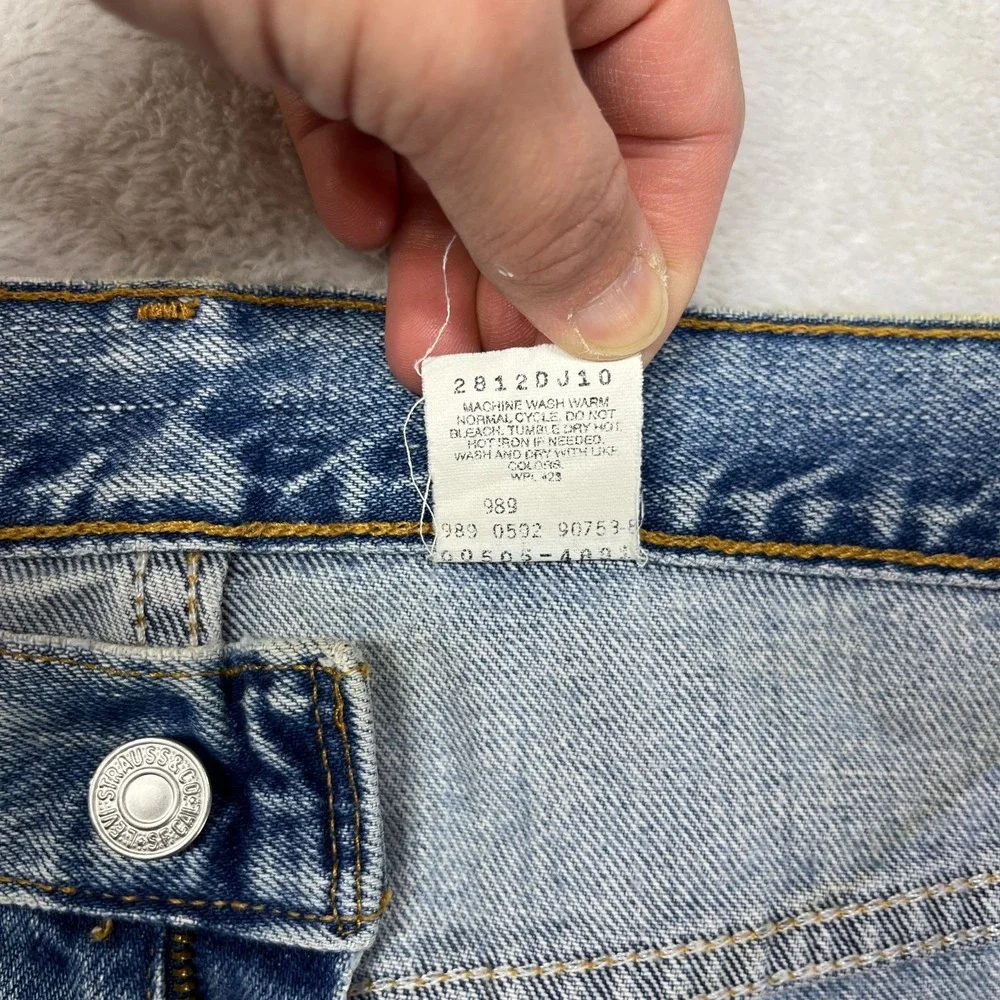 Vintage Levi's 505 Regular Fit Straight Leg Jeans Men Blue Denim Zip Fly - 38X30